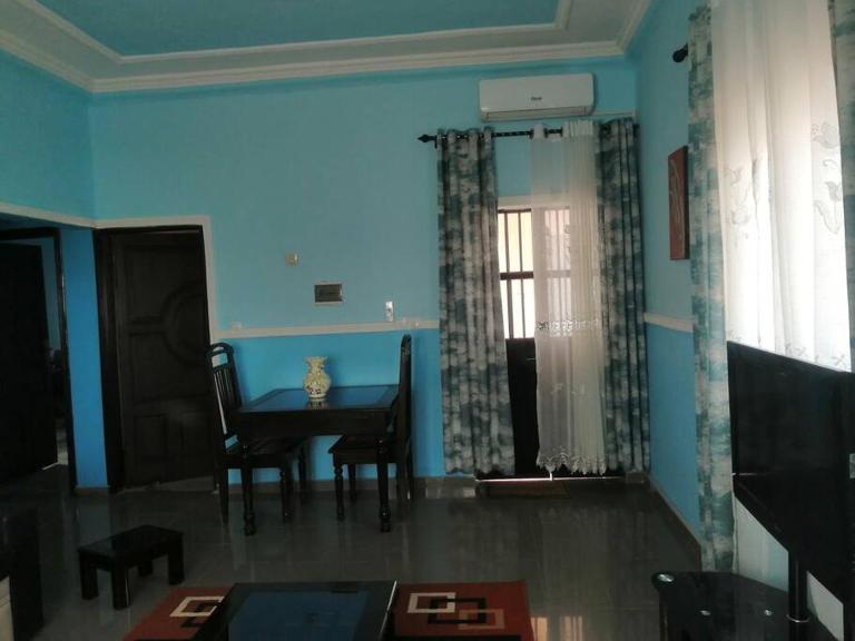 Appartement Confortable dans la résidence Nyabaye - Bed and Breakfast Bertoua