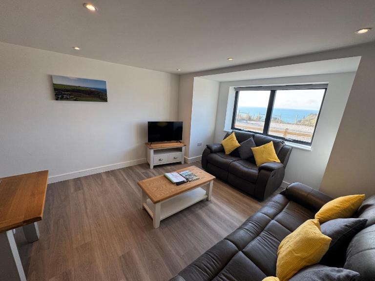 Merlin uninterrupted coastal view - B&B Tintagel