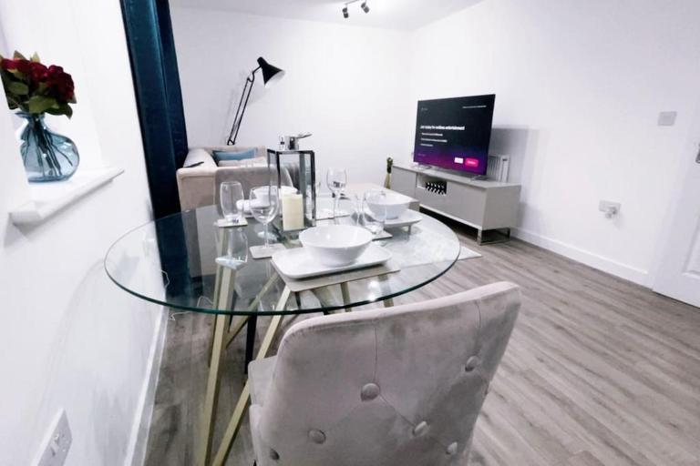 Fabulous 2bedroom flat - Chambres d'hôtes Coventry