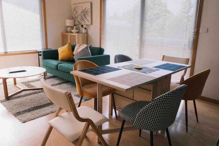 Inner city hotspot & quiet house - B&B Hobart