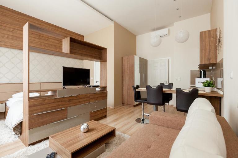 Holidays Concept - B&B Budapest