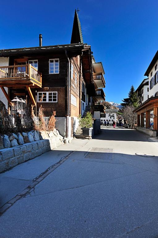 Alte Post Saas-Fee - Chambres d'hôtes Saas-Fee