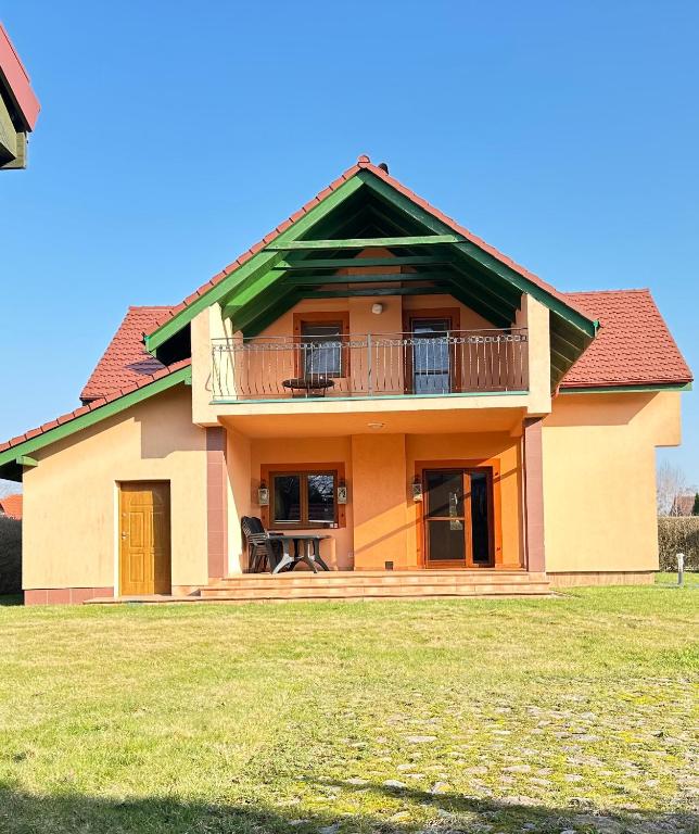 Duży Dom nad Morzem Rowy Jarzębinowa 22 - B&B Rowy