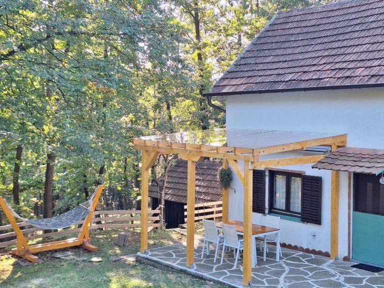 Vikendica WoodNook Kosmaj - Šumski kutak - B&B Sopot