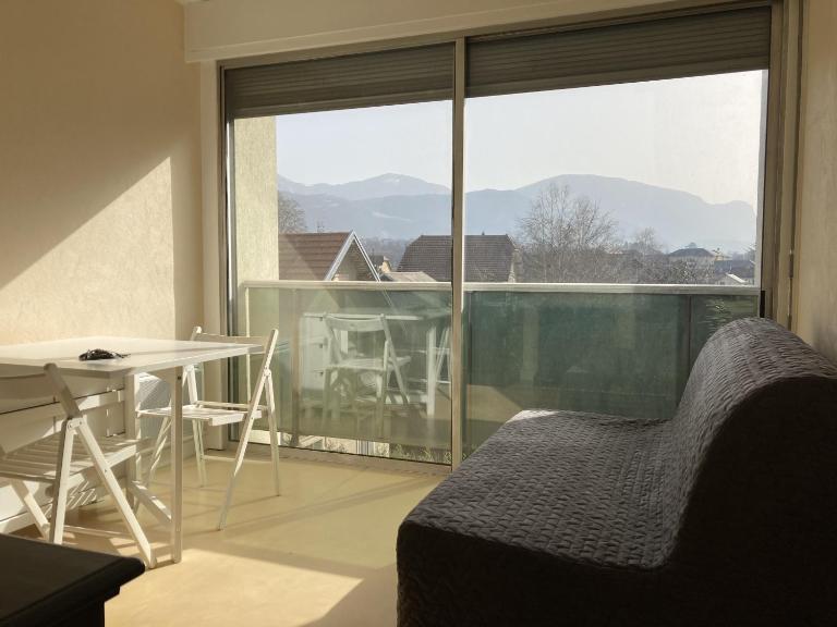 petit studio vue montagne - Ferienwohnung Chambéry