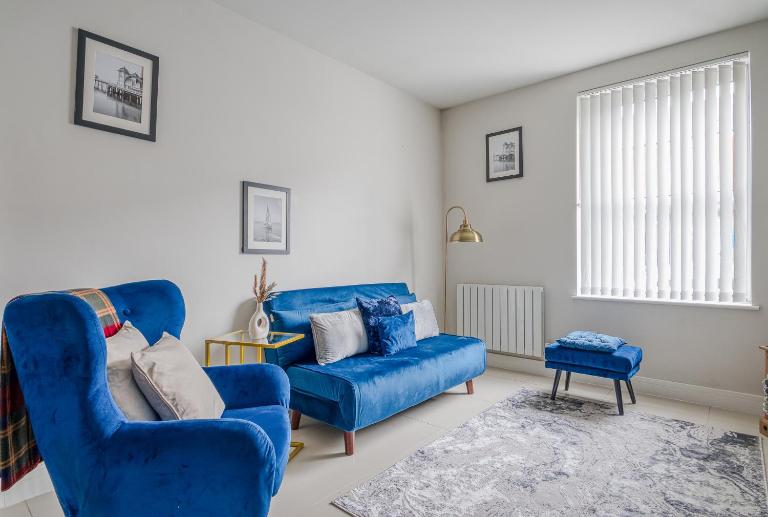 Blue Horizon 1-Bedroom Apartment Near Hospital - Chambres d'hôtes Cardiff