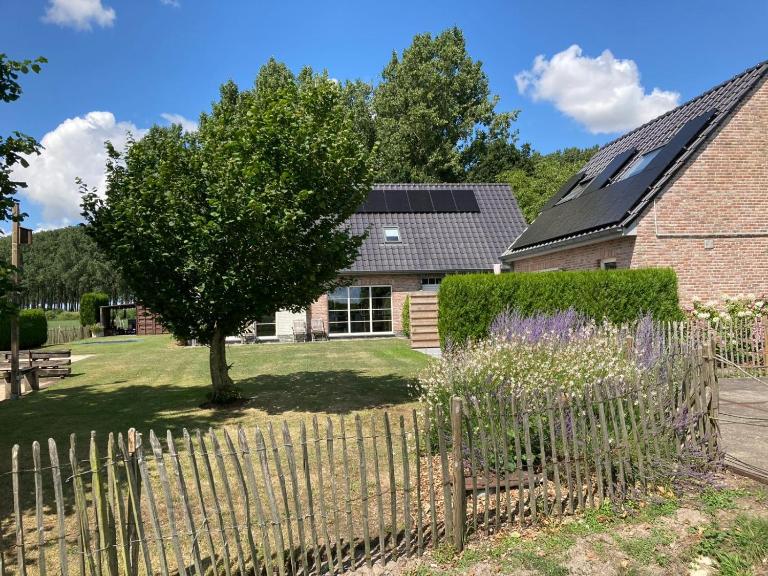 De Smokkelaar & Het Schuurtje - B&B Maldegem