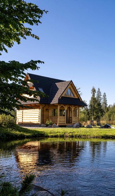 Luxury chalet WRÓBLOWA CHAŁUPKA przy Dolinie Chochołowskiej - B&B Kościelisko
