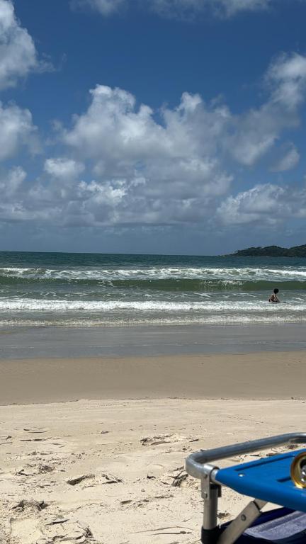 Apto 150m da praia de Bombas - Bed and Breakfast Bombinhas