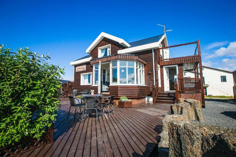 Guesthouse Lyngholt - Ferienwohnung Þórshöfn