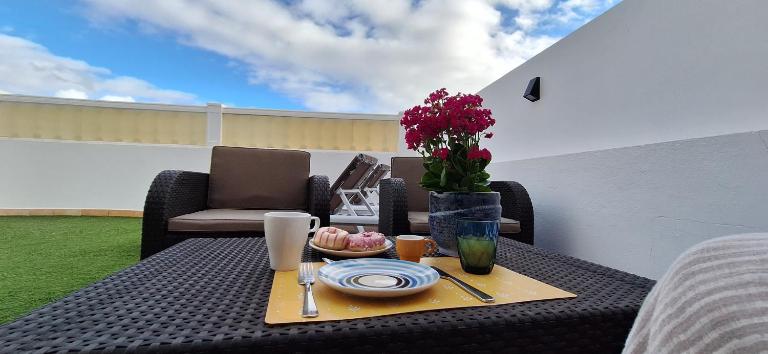 Caleta De Fuste Solemar Apartment with large private terrace - B&B Caleta de Fuste