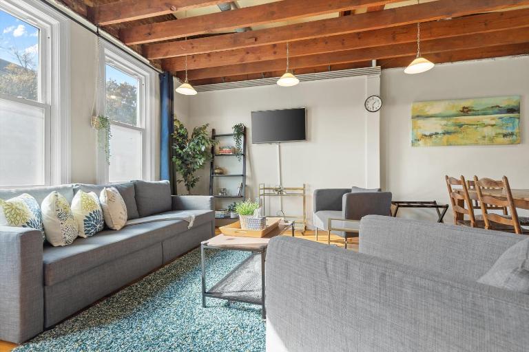 Living on The Edge of Capitol Hill - Ferienwohnung Washington
