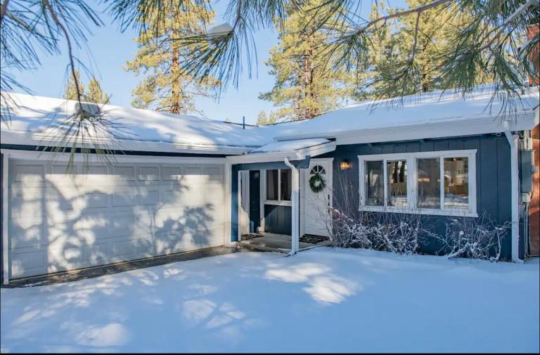 Family-friendly, AC, Hot Tub, Walk 2 Park & Lake - B&B Big Bear Lake