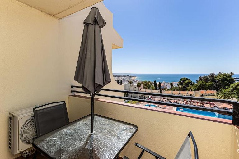 Studio avec vue mer et piscine Algarve Portugal - Chambres d'hôtes Albufeira