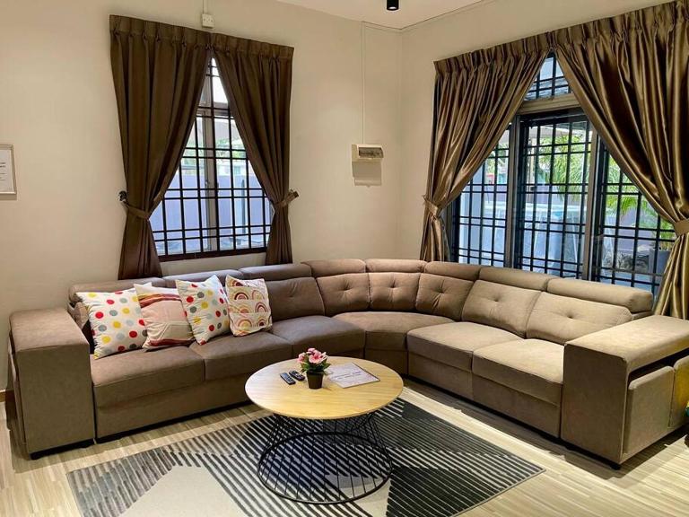 Cozy Comfort Home 12 Pax KTV Bukit Indah JB - Chambres d'hôtes Johor Bahru