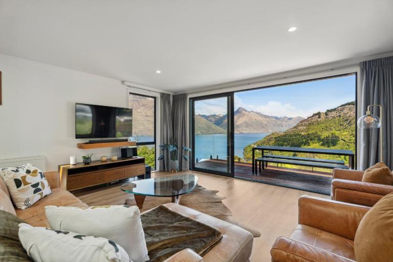 Sams Sanctuary - Fernhill Home - Bed and Breakfast Queenstown