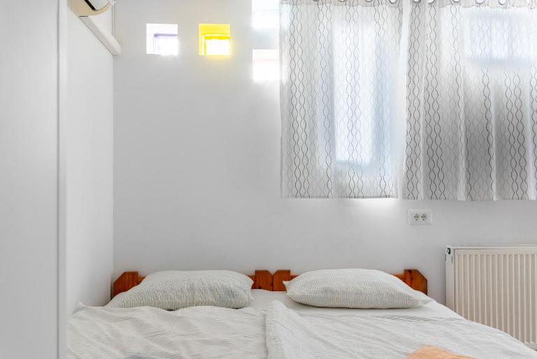 Studio apartman Joža 2, 16m2, wifi, a large bed 180cm, - B&B Zagreb