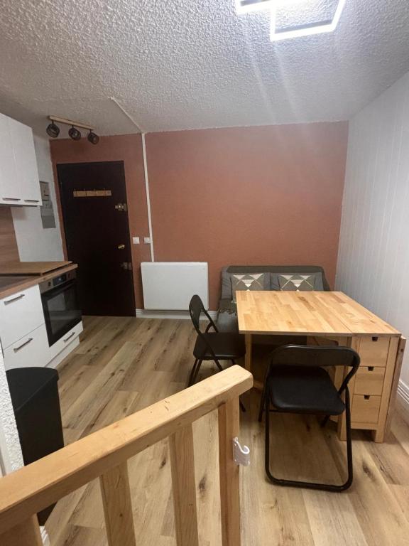 Studio souplex refait à neuf au pied des pistes - B&B Orcières