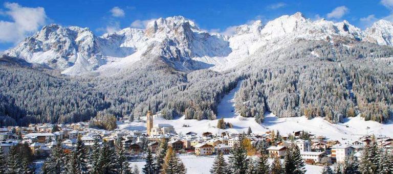 Casa gialla sulle Dolomiti a Padola - B&B Padola