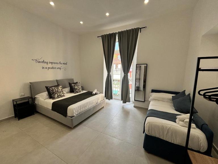 Cuore Urbano Montesanto - Ferienwohnung Neapel