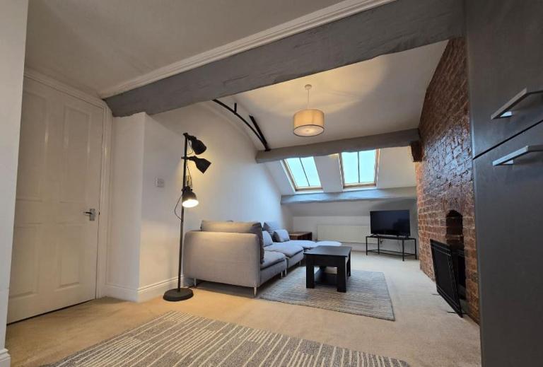 Stylish City Centre Apartment with Parking - Ferienwohnung Preston