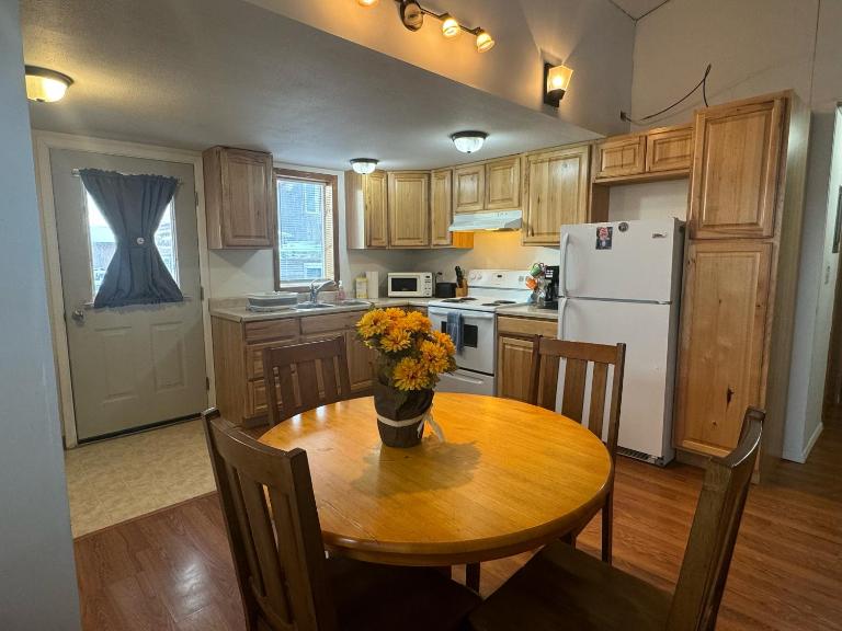 2br Executive Rental Downtown - Chambres d'hôtes Nome