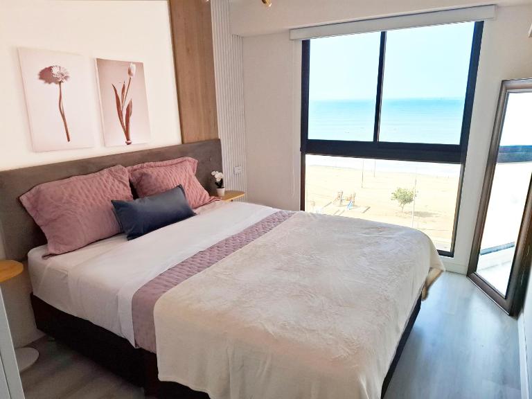 Suite Romántica Vista al Mar Cerca al Aeropuerto y Miraflores - B&B Lima