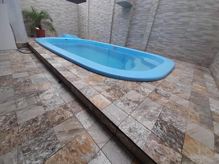 Casa com piscina em Bertioga 700m da praia - Ferienwohnung Bertioga