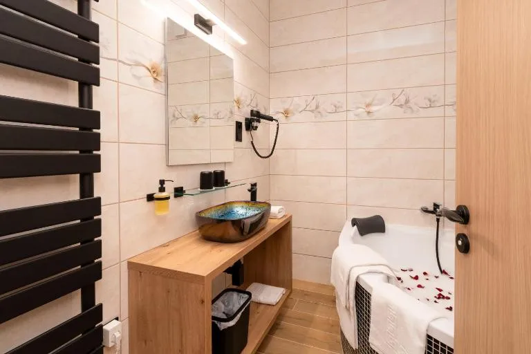 Villa Lackó - Exkluzív apartmanok - B&B Keszthely