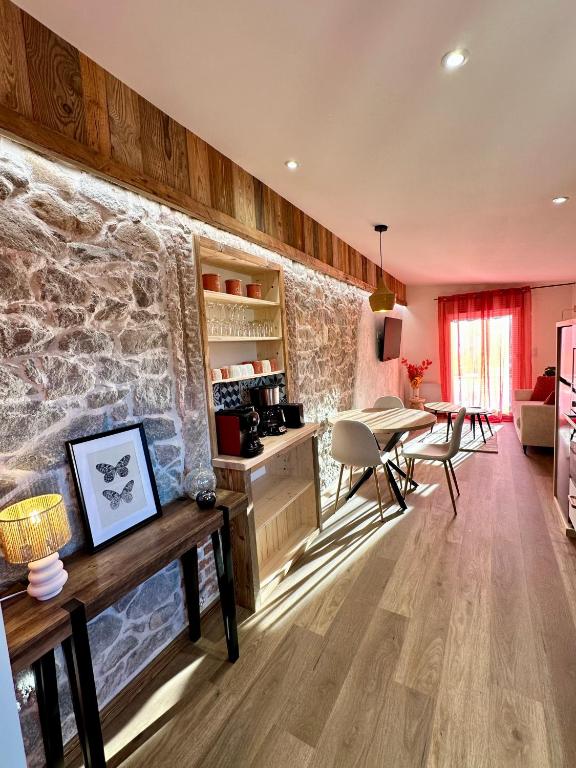 Le Duplex du Parc - Terrasse - Bed and Breakfast Granges-sur-Vologne