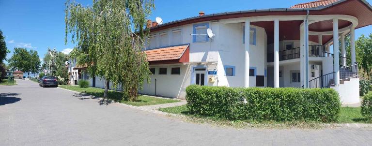 Apartment in Zamardi - Balaton 53129 - B&B Zamárdi