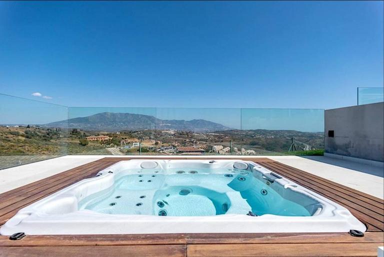 Magnificent Casa Cerro Colorado - Bed and Breakfast La Cala De Mijas