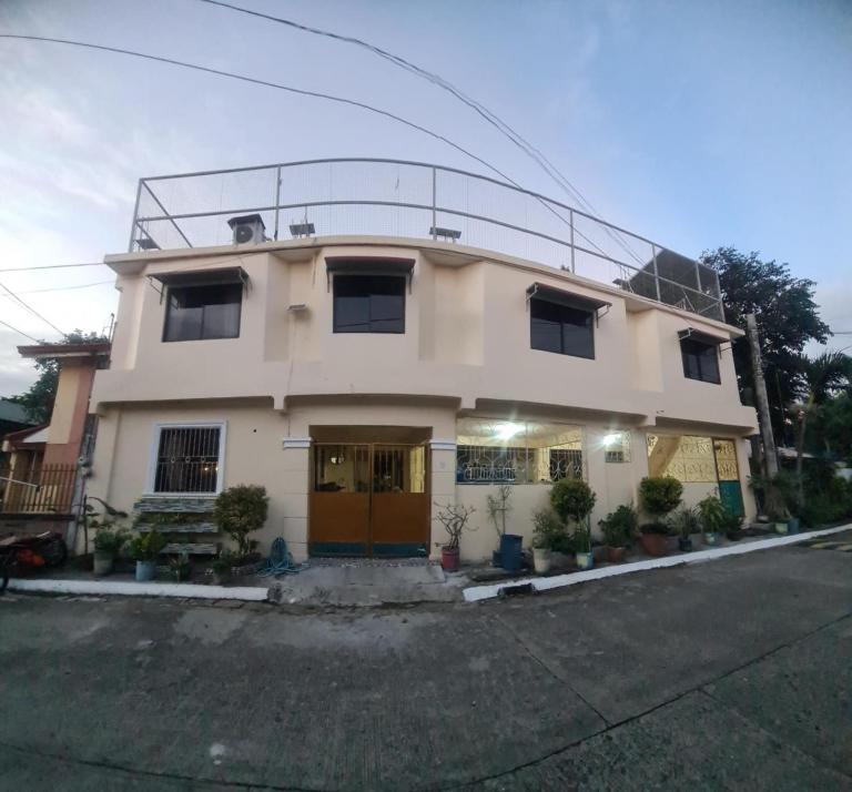 Js Guest House - Bed and Breakfast Imus