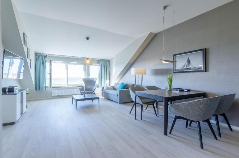 5- Sterne Ferienwohnung Dünenrast mit Blick über den Saaler Bodden - Ferienwohnung Ostseebad Wustrow