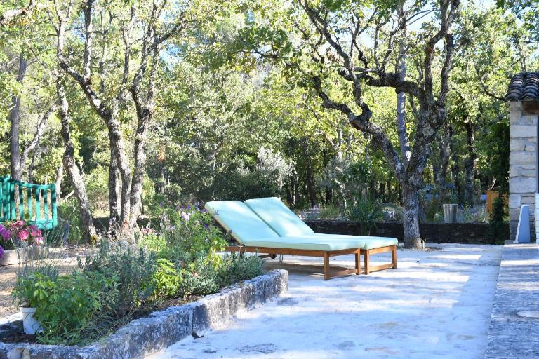 La Piscine dans la Foret - B&B Gordes