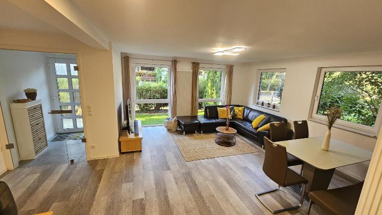 Ferienwohnung am Stadtpark 2 Terrassen, 2BR, 84m2 - B&B Ilmenau