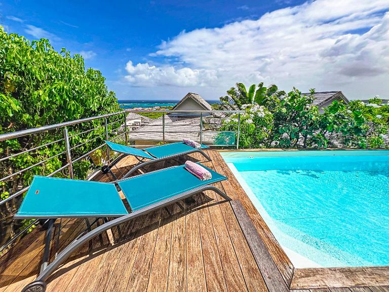 Villa Sitka cozy 3-bedroom villa with sea view and private pool - B&B Orient Bay