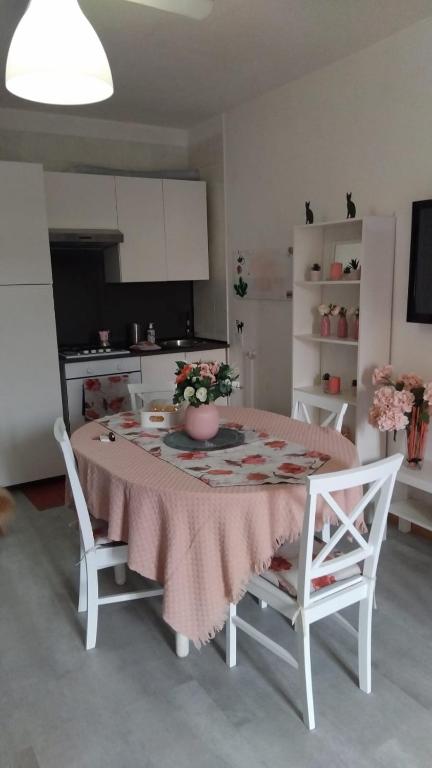 Mis Flores,appartamento con parcheggio, parco e spiaggia privata - B&B Santa Marinella