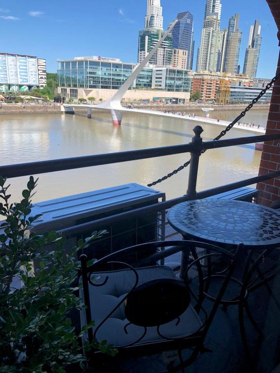 Puente de la Mujer - B&B Buenos Aires