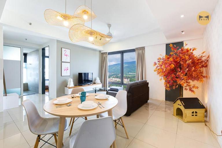 Spacious 3BR in Tropicana 218 at Central Location & Food Hunt Friendly - B&B George Town