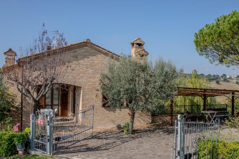 A Casa di Lea - B&B Mondavio