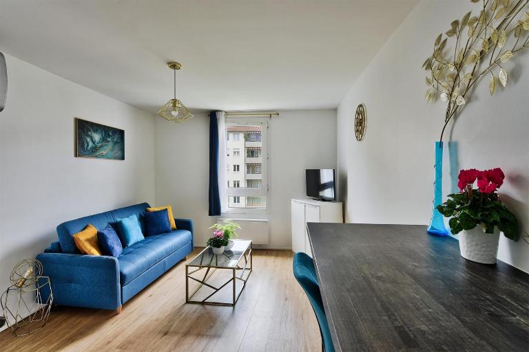 "Monplaisir", parking, espace de travail avec wifi, proximité commerces, gare, Université Lyon 3 , Tram T2, T4 et C25, idéal voyages d'affaires et tourisme - Ferienwohnung Lyon