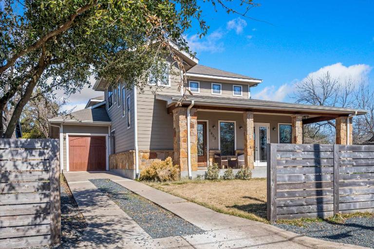 Bright 3BR Home - East ATX - Cowboy Pool - Near UT - Chambres d'hôtes Austin