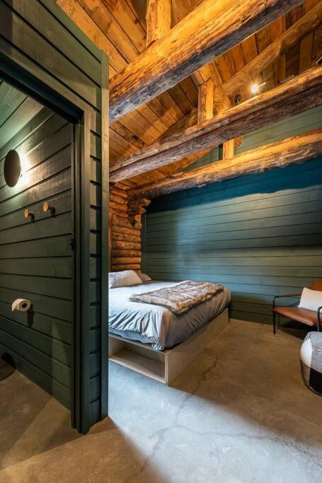 ÖBois Charlevoix - L'Écurie 3 Studio - Chambres d'hôtes Saint-Siméon