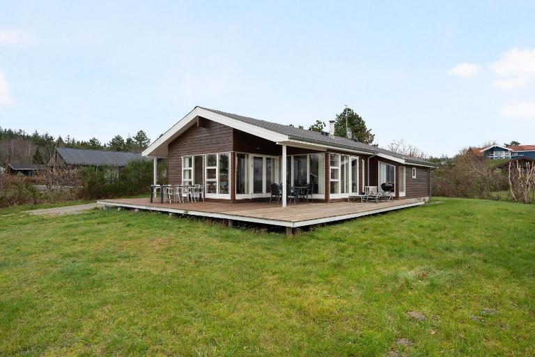 Amazing Home In Ebeltoft With 3 Bedrooms And Internet - B&B Ebeltoft