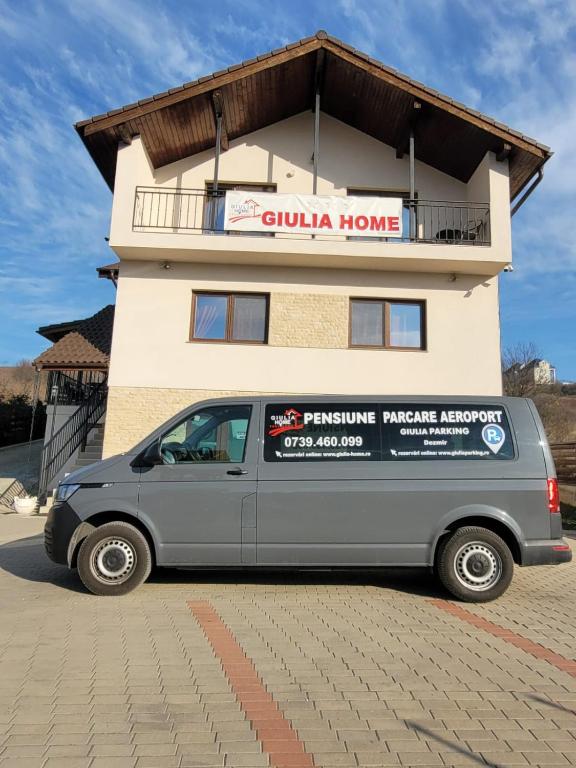 Pensiunea Giulia Home - Bed and Breakfast Dezmir
