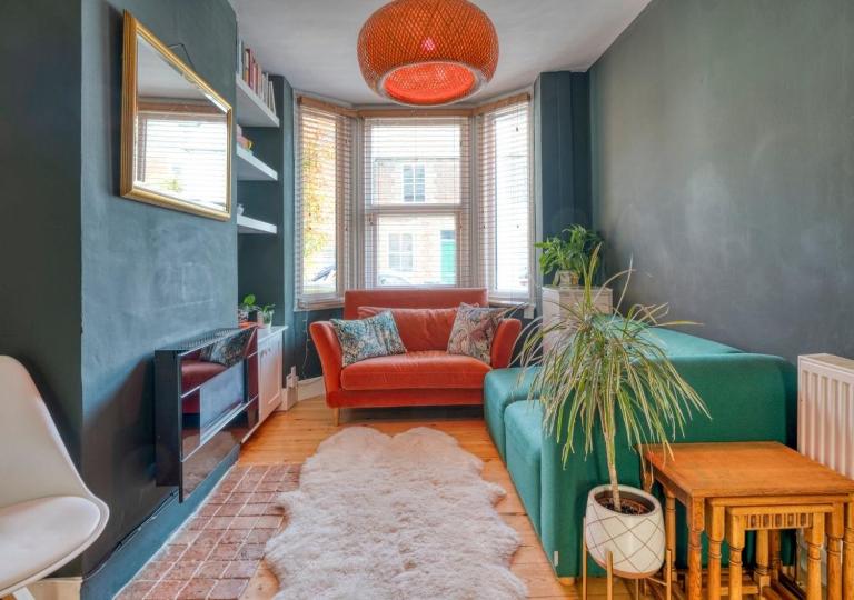 Stylish 2BD with Private Garden and Sauna - Ferienwohnung Oxford