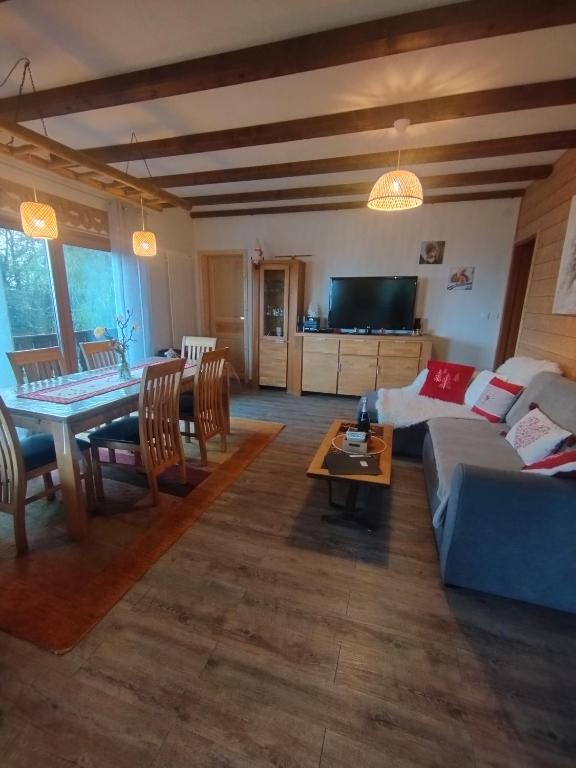 Chalet au bois des écureuils classé trois étoiles. - Chambres d'hôtes Muhlbach-sur-Munster