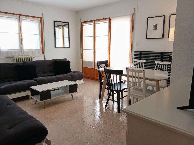 Tena Biescas Tourist Home - B&B Biescas