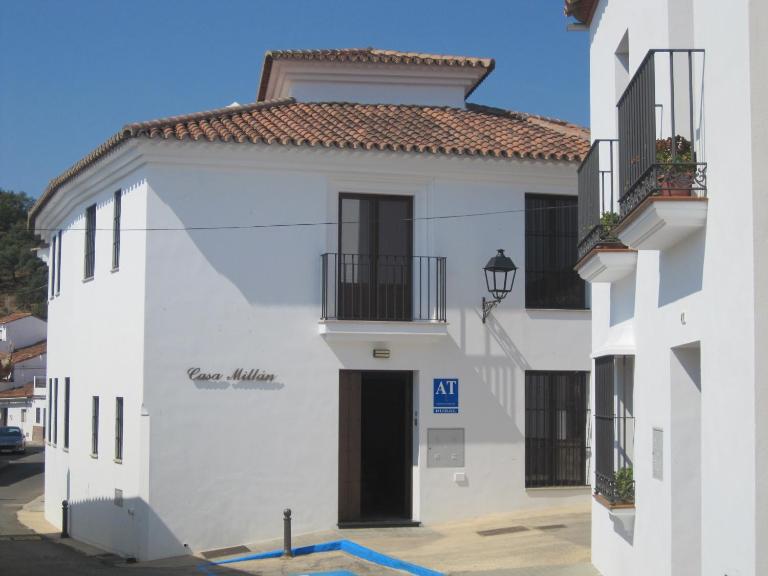 Casa Millán - Bed and Breakfast Puerto-Moral